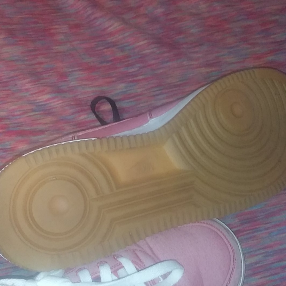 Af1 red - Picture 4 of 4